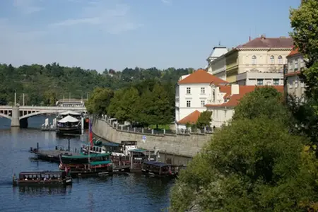 Čekijos automagistralėse: Kelionių galimybės ir lankytinos vietos