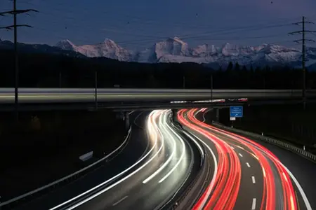 Autostrady Szwajcarii: szybki i łatwy zakup winiety w 2026 roku