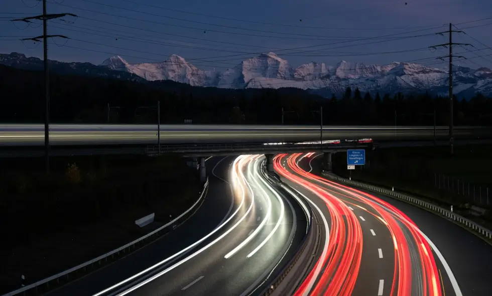 Autostrady Szwajcarii: szybki i łatwy zakup winiety w 2026 roku